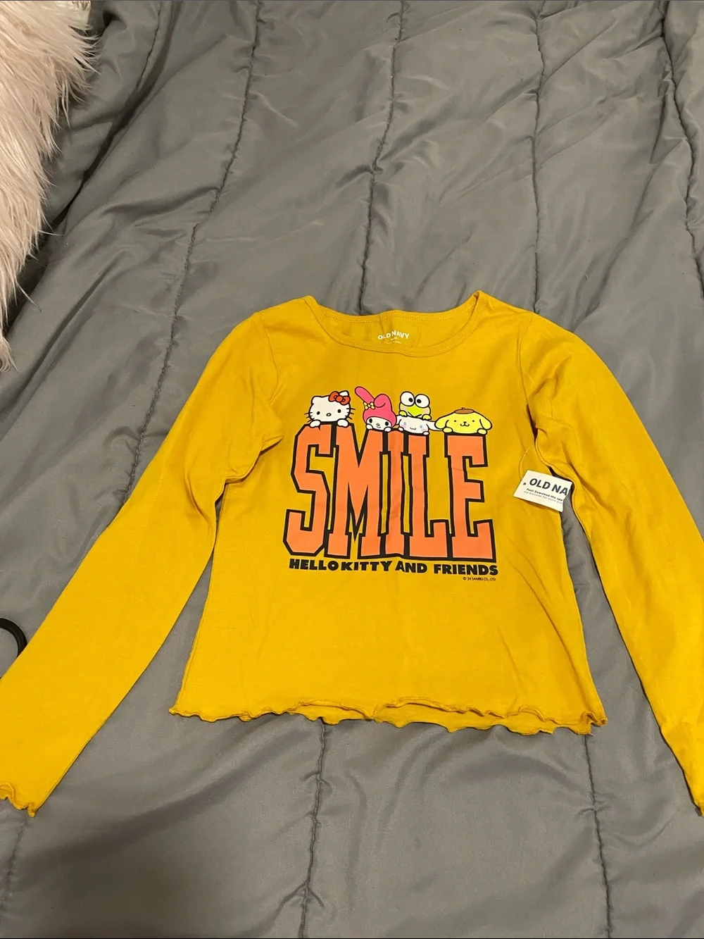 Old Navy Yellow Hello Kitty & Friends 'SMILE' Long-Sleeve Tee